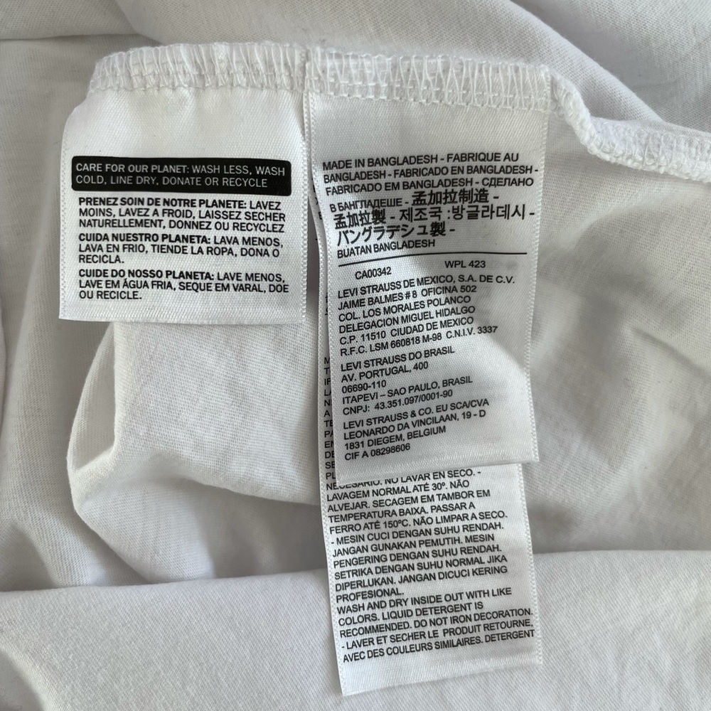 Levi’s Short Sleeve Shirt NWOT - Picture 6 of 6